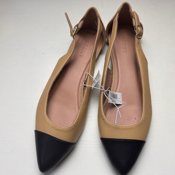 Old Navy Women's Tan and Black  Low Heel Flats Sz 9 NWT - Picture 1 of 7